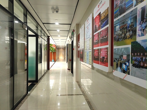 湖南百旺金赋科技公司办公室整体装修-过道及文化形象展示墙